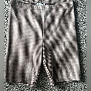 Bear Dance Women's Houndstooth Bike Shorts - Black and White